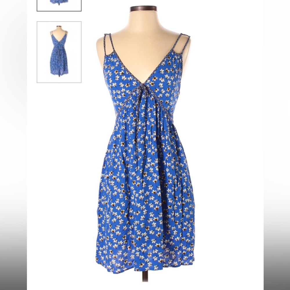 Blue dress